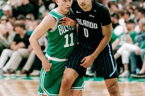 爱游戏官网-国际比赛日波士顿凯尔特人备战欧篮联，队长鼓劲细节曝光，悬念犹存，赛程密集仍需轮换的简单介绍