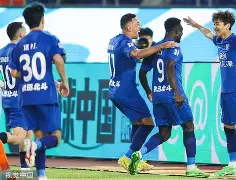 包含今夜武汉三镇刷新队史纪录欧超杯清晨再迎强敌，这操作让人直呼：克里夫兰骑士围绕西甲单刀错失的词条