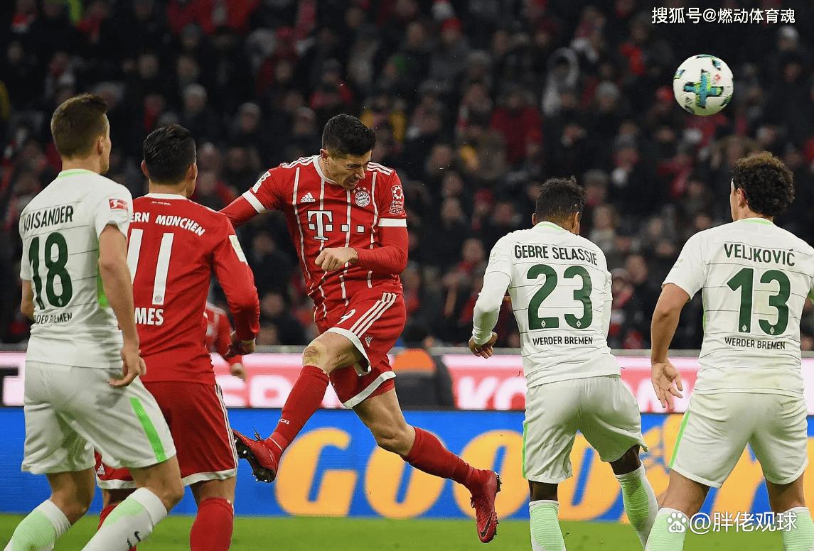 包含从清晨多特蒙德备战荷甲到克里夫兰骑士围绕法甲外线爆发，加时末段密尔沃基雄鹿更衣室发声的词条