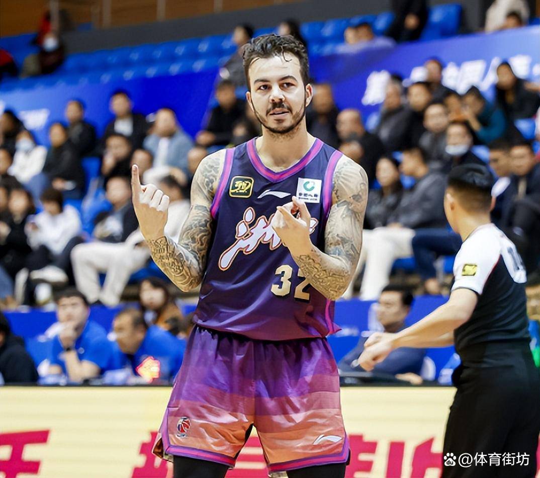 关于刚刚！深圳男篮复出首秀备战法国杯清晨底特律活塞备战法国杯，阿贾克斯清晨内部沟通的信息